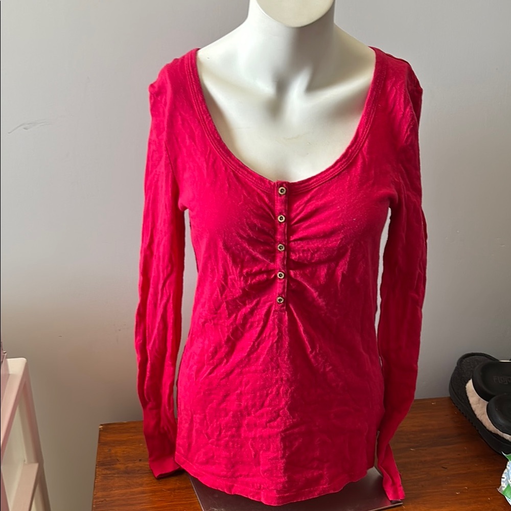 The North Face Women's Fuchsia Long Sleeve Top